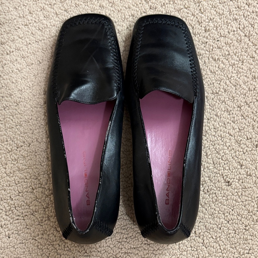 Bandolino Black Women's Flats with Pink Insole